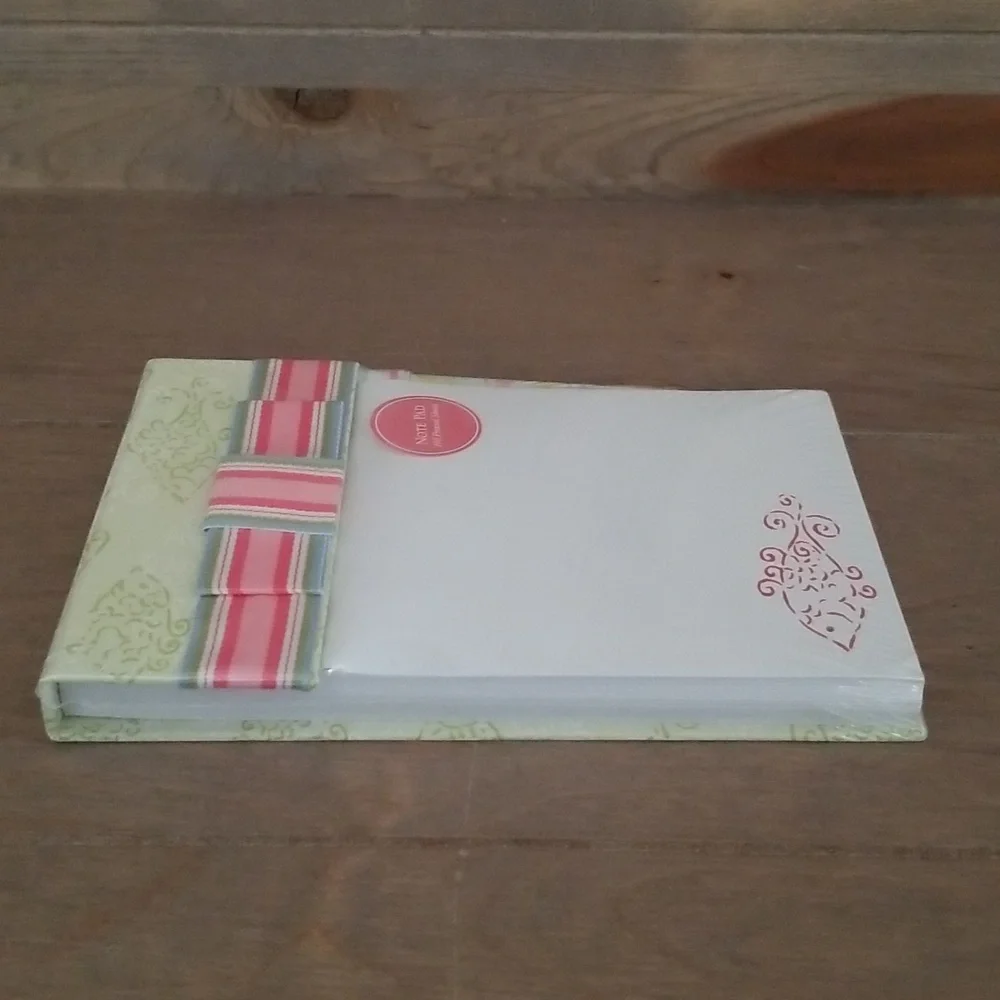 Two’s Company Pad and Pen Set